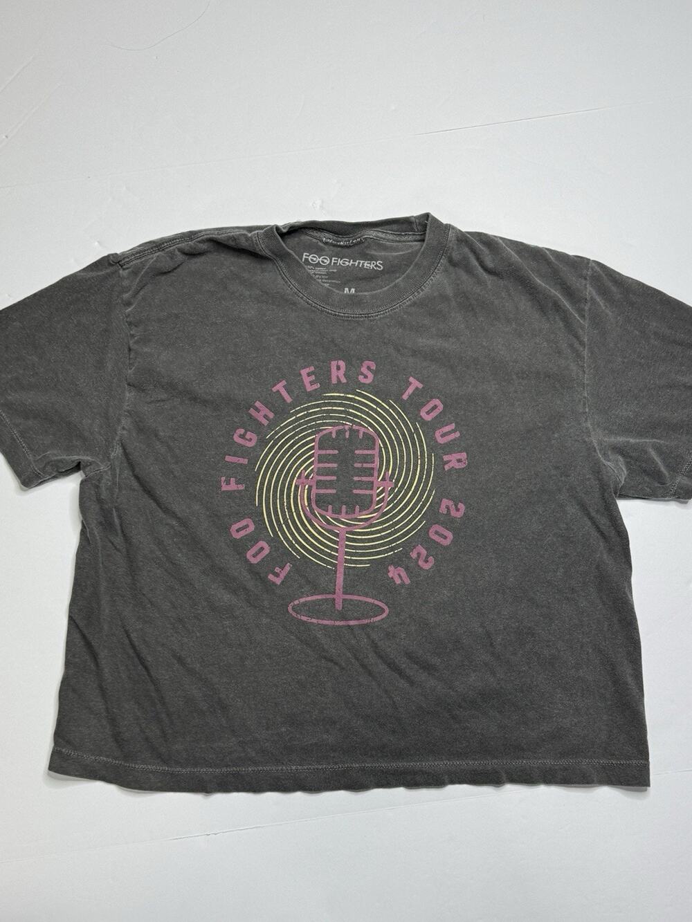 Foo Fighters Official Womens M Tour 2024 Microphone Cropped Graphic T Shirt